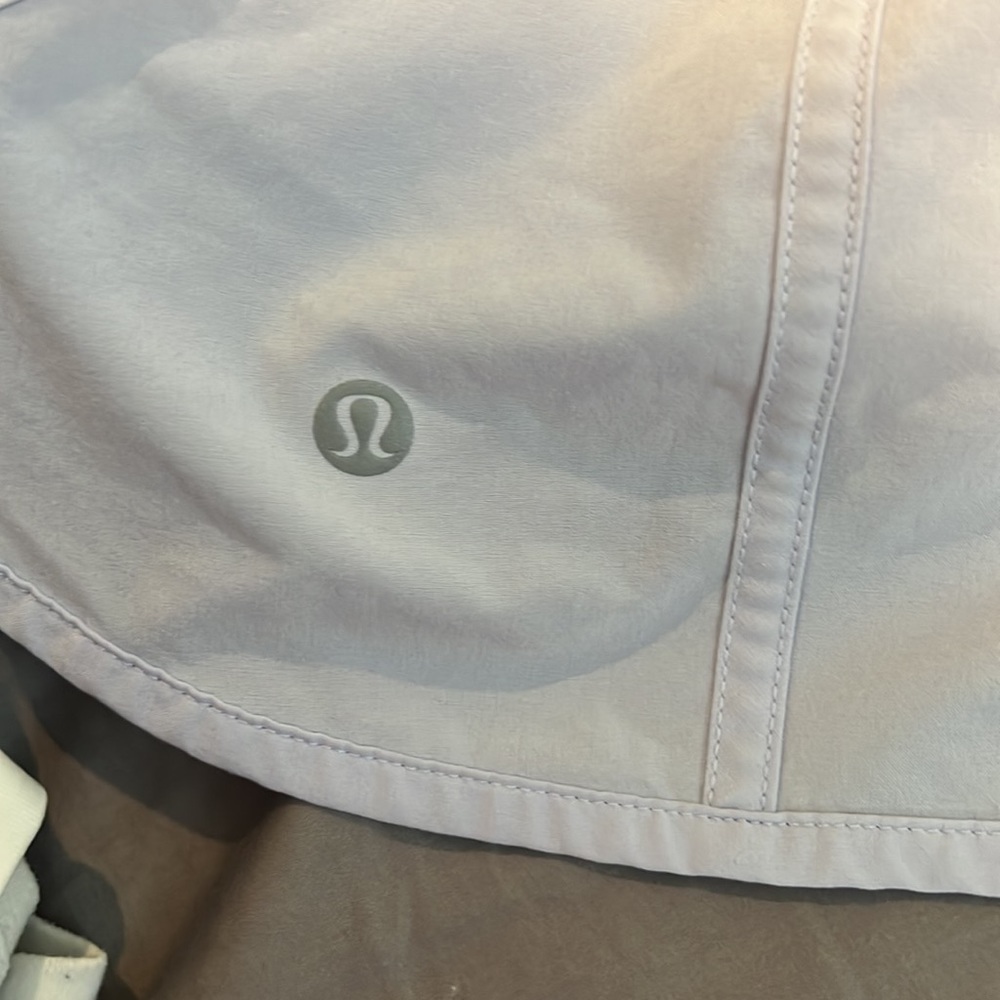 Periwinkle lulu tracker shorts 4 inch - Picture 3 of 3